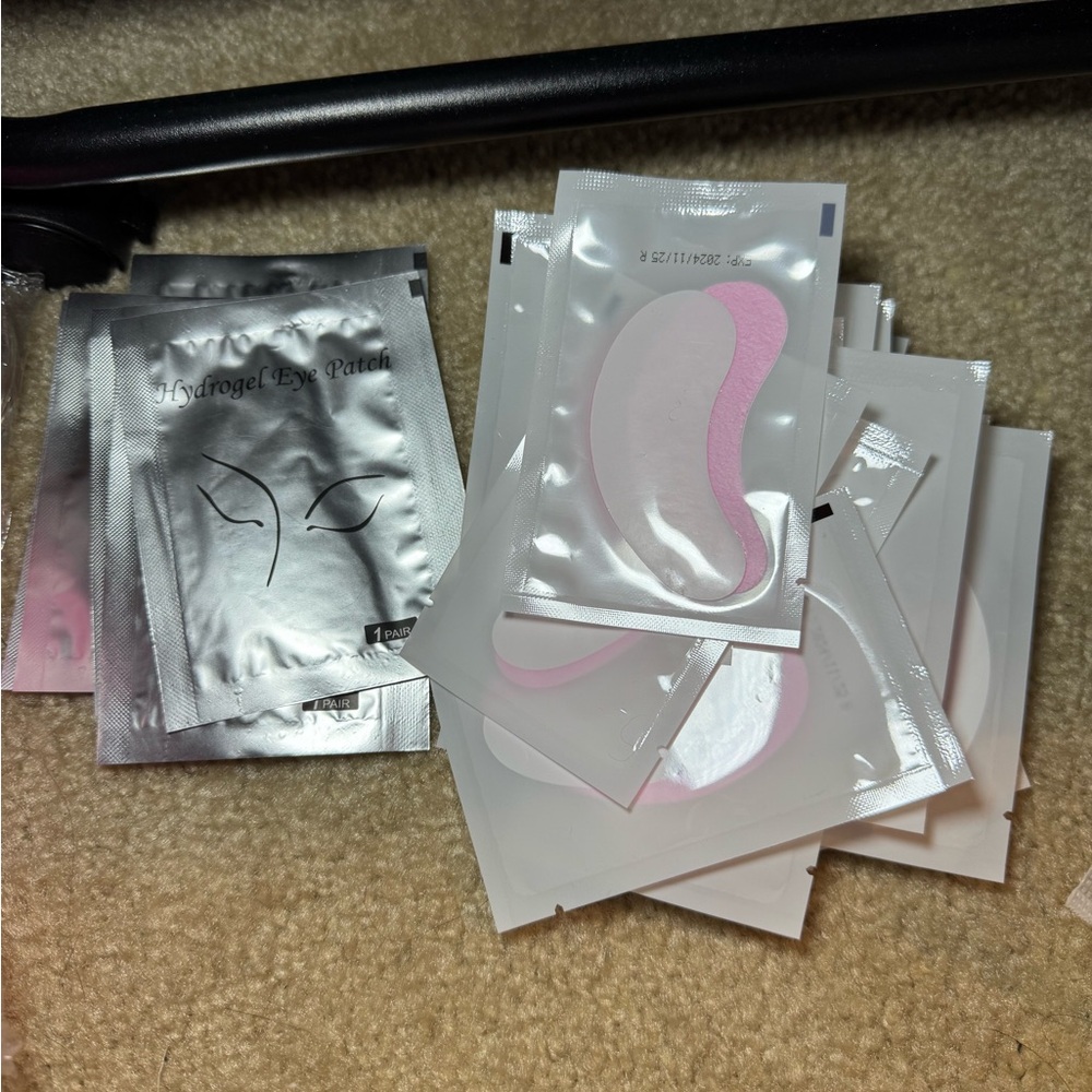 Lash patches and spoolies